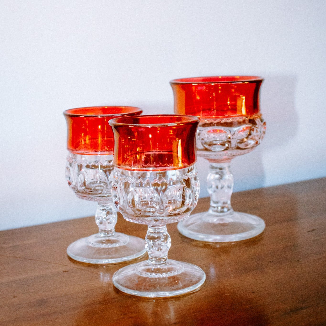 King's Crown Thumbprint Cranberry Aperitif Glass (Set of 6) – Fizz Bottle  Shop