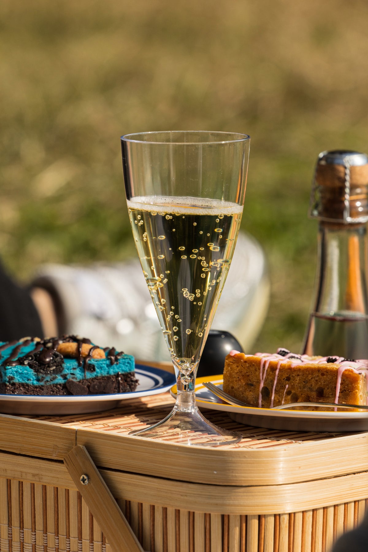 BonBon Zero Sparkling Blanc de Blancs dealcoholized organic sparkling wine, 750 mL bottle